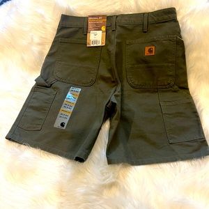 Men’s green 34 Carhartt shorts